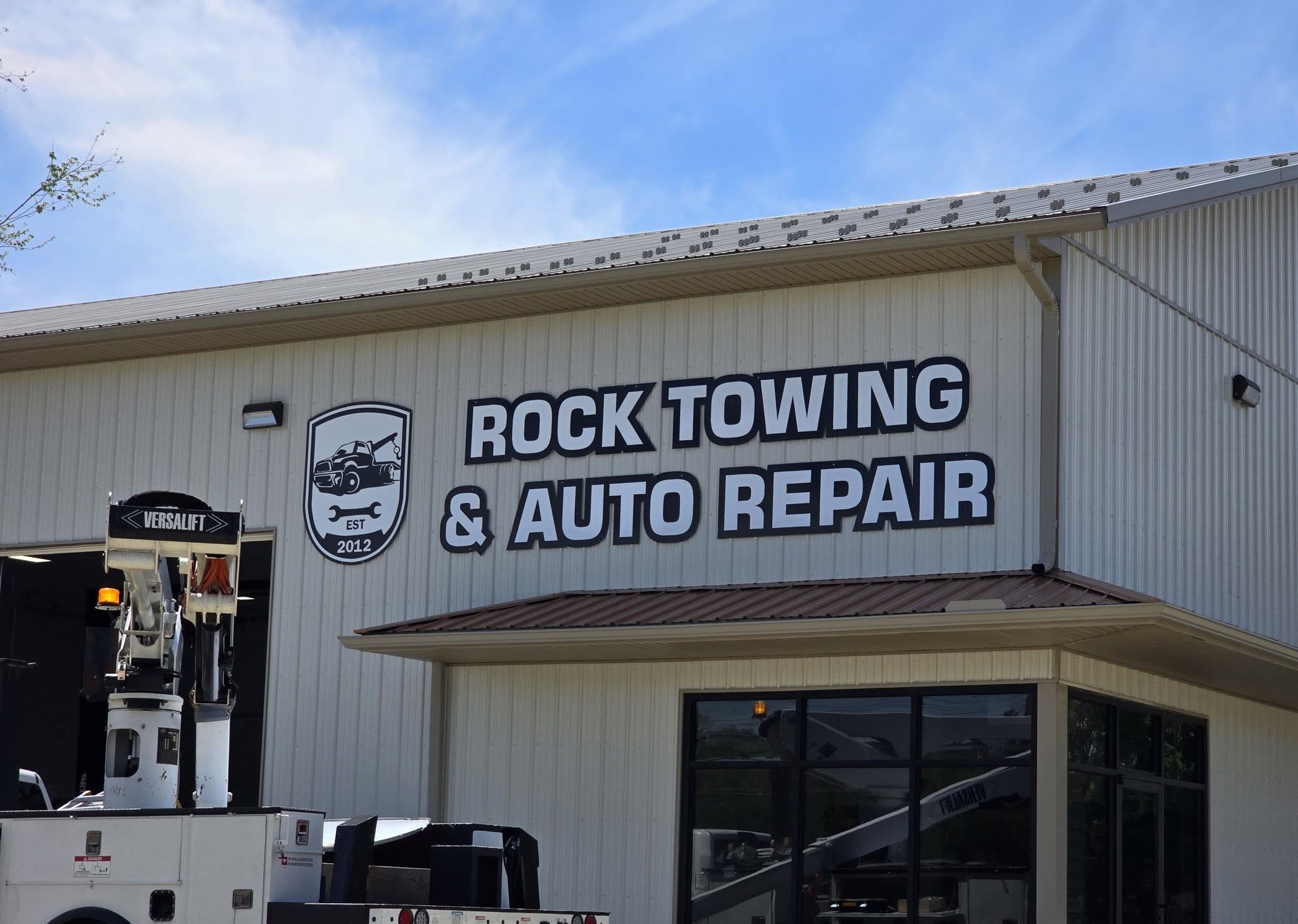 Rock Towing & Auto Repair Facility